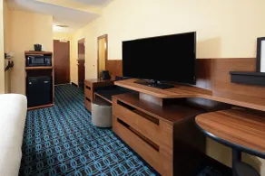 Fairfield by Marriott Inn & Suites Raleigh Capital Blvd I-540 - Room