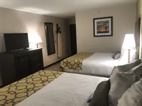 Baymont by Wyndham Phoenix I-10 near 51st Ave - Room