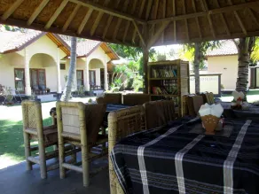 Yuli's Homestay - Restaurant