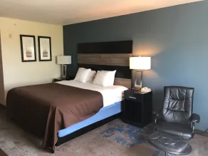 AmericInn by Wyndham Maquoketa - Rum