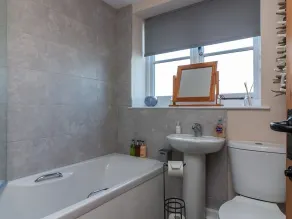 700 Westport - Bathroom