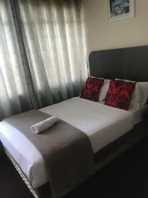 Businessburg Hotel - Room