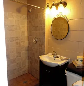 Edgewater Resorts - Edgewater by the Bay - Bathroom