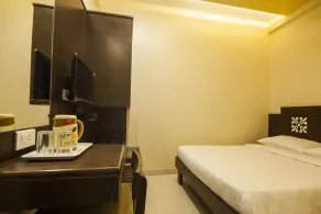 City Guest House - Dadar - Room
