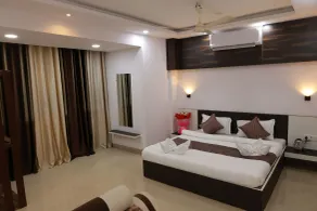 Sairaah Golden Suites, Shirdi - Zimmer