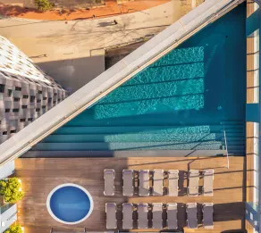 Novotel Barcelona City - Piscine