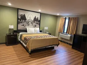 Super 8 by Wyndham Joplin - Chambre