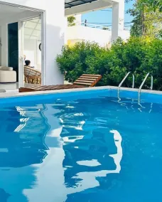 La Costa Transit Hotel - Tourist Board Approved Stay - Pool