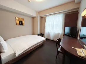 Hotel Route-Inn Nobeoka Ekimae - Rom