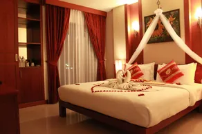 Patong Hemingways Hotel - Værelse
