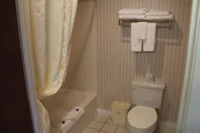 Quality Inn Aberdeen - Salle de bain