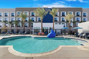 Hampton Inn & Suites Corona, Ca - Pool