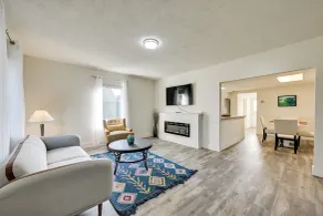 3 Mi to Auburn Station! Commuter-friendly Home - Intérieur