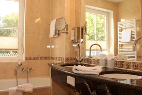 Strandhotel Deichgraf Graal-Müritz - Bathroom