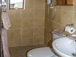 Owl Cottage - Bathroom