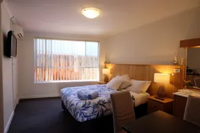 Bamboo Motor Inn - Habitación