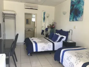 Black Marlin Motel - Room