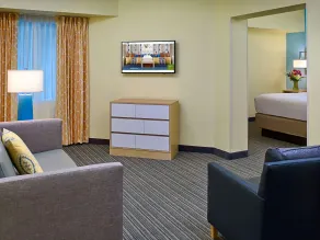 Sonesta Simply Suites Memphis East Poplar Pike ​ - Chambre