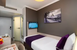 Leonardo Hotel Frankfurt City Center - Chambre