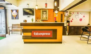 FabExpress Karishma - Shivaji Nagar, Pune - Resepsjon