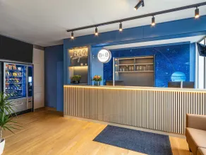 B&B HOTEL Bochum Hbf-Nord - Vestíbulo