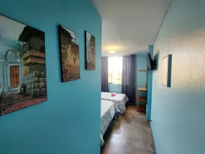 EL TUMI - Aeropuerto - Room