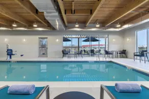 TownePlace Suites by Marriott Geneva at SPIRE Academy - Piscine