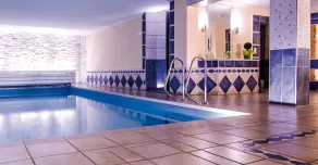 Glashotel - Piscina