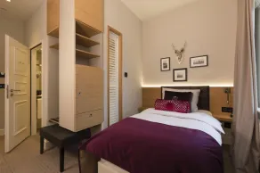 Hotel Brunnenhaus Schloss Landau - Room