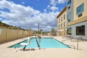 Holiday Inn Express & Suites Globe by IHG - Piscine