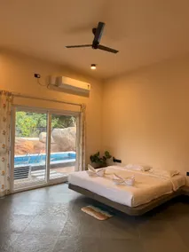 Bhoomi - Camera