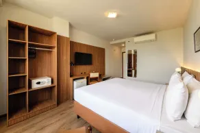 Vitoria Praia Hotel - Room