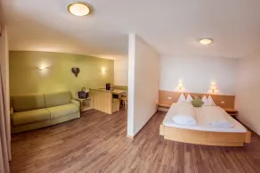  Mountain Living Apartments - Zimmer