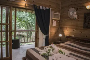 Bugabutik Hotel Resort - Room