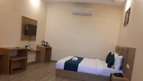 Hotel Fun Park Sanand - Room