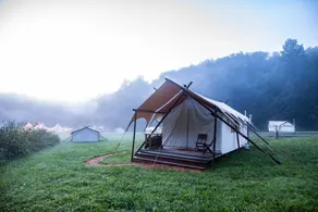 Under Canvas Great Smoky Mountains - Vue de la chambre