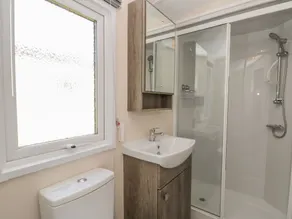 The Maple - Bathroom