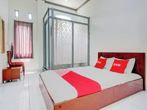 OYO 90517 Homestay Wonosobo Asri - Værelse