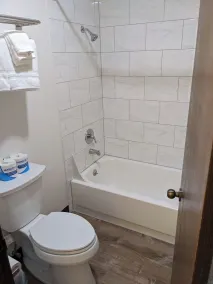 K&E Motor Inn - Baño