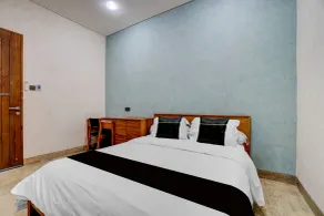 Collection O near Universitas Pelita Harapan formerly Ohana Residence Karawaci - Room
