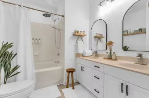 BMR Heart & Home LLC - Badezimmer