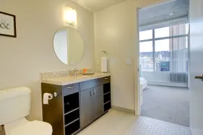 Pelicanstay in Portland Pearl District - Badrum