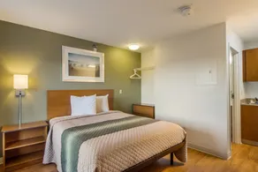 HomeTowne Studios by Red Roof Denver - Glendale/ Cherry Creek - Chambre