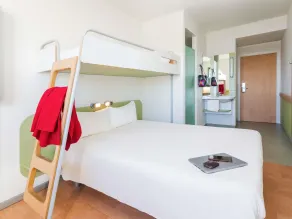 Ibis Budget Madrid Vallecas - Rom
