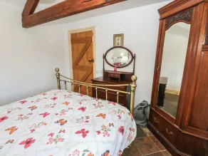 Rainbow Cottage - Room