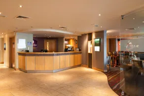 Premier Inn East Midlands Airport - Resepsjon