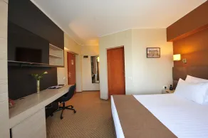 Crystal Palace Hotel - Room