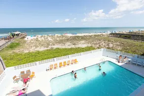 Golden Sands Oceanfront Hotel - Piscine