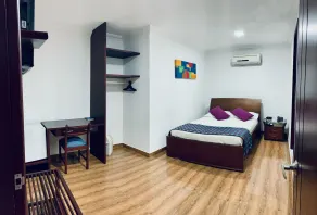 Hotel Kamani Florencia - Habitación