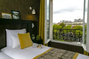 Hotel de Neuville Arc de Triomphe - Camera